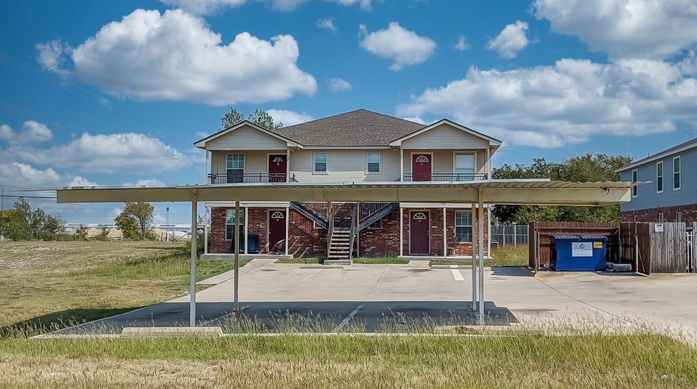 524 Ingram St, Fort Worth, TX 76108