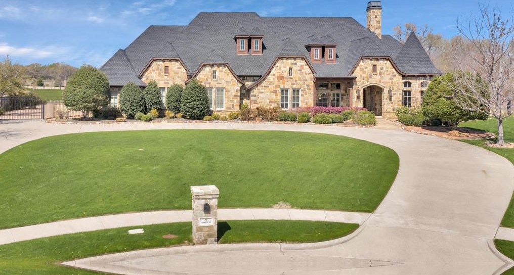 2 Penrith Ct, Rockwall, TX 75032
