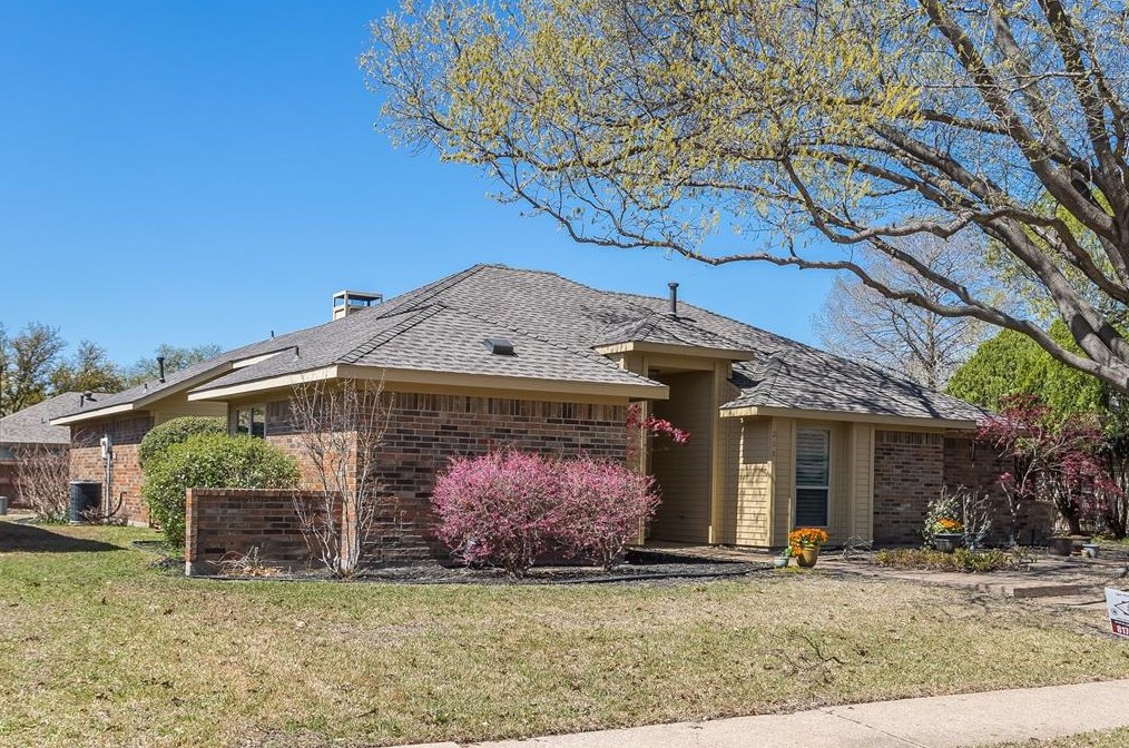 208 Simmons Dr, Coppell, TX 75019