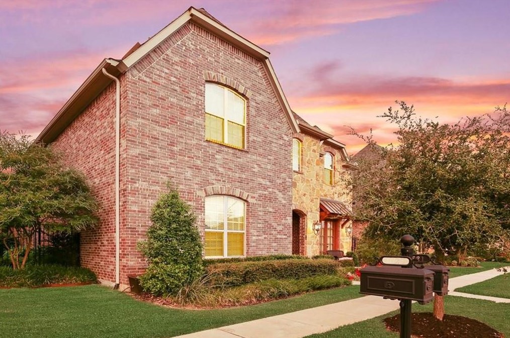 1621 Le Mans Ln, Grapevine, TX 76092