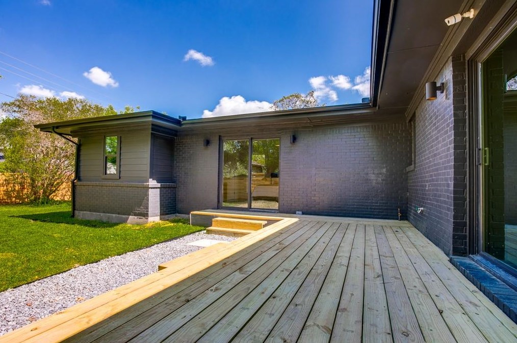 2321 San Marcus Ave, Dallas TX 75228-3154 exterior