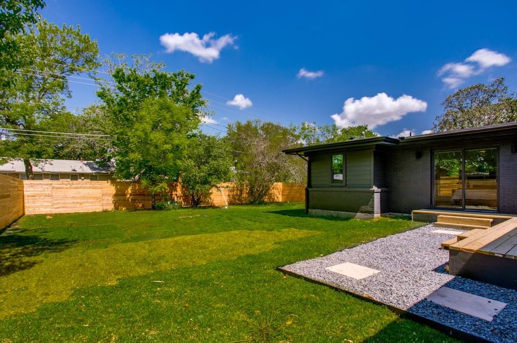 2321 San Marcus Ave, Dallas TX 75228-3154 exterior