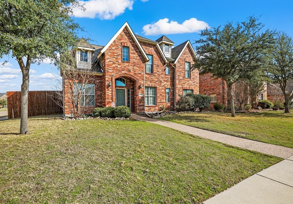 1326 Patch Grove Dr, Frisco, TX 75033