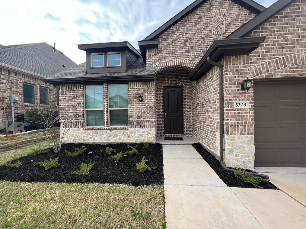 5309 Waterview Ct, Fort Worth, TX 76137