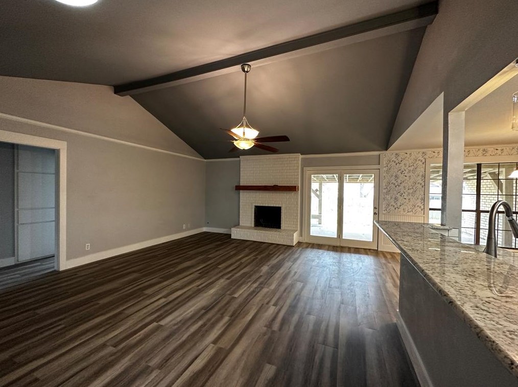 9945 Edmund Dr, Fort Worth, TX 76126