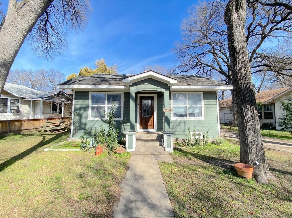 1020 Griffith Ave, Dallas, TX 75208