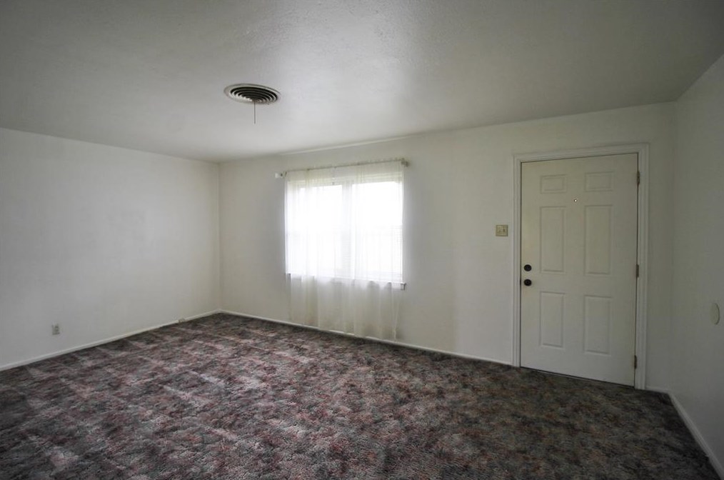 1455 Summertime Ln, Dallas, TX 75241