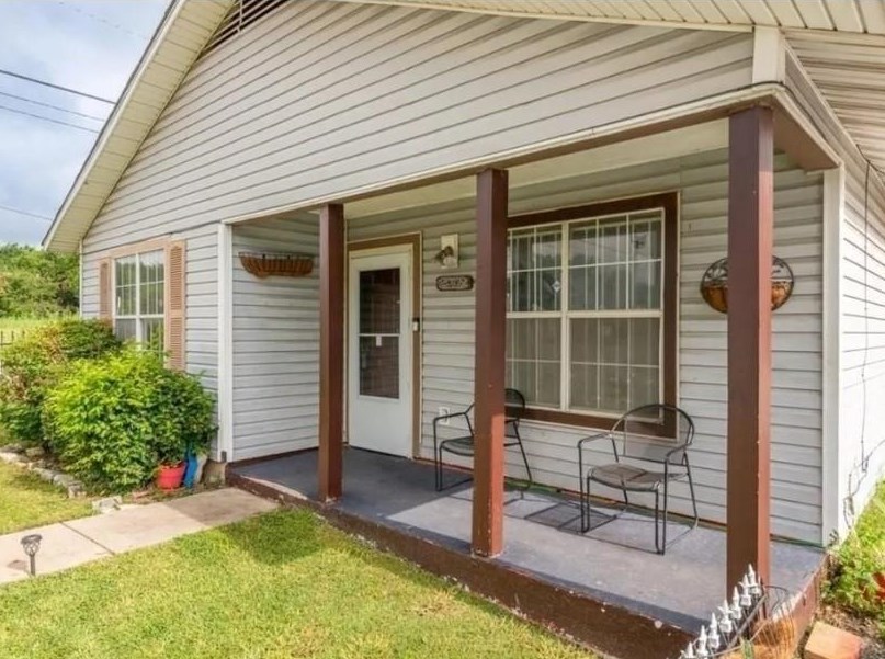 1001 Bessie St, Fort Worth, TX 76104