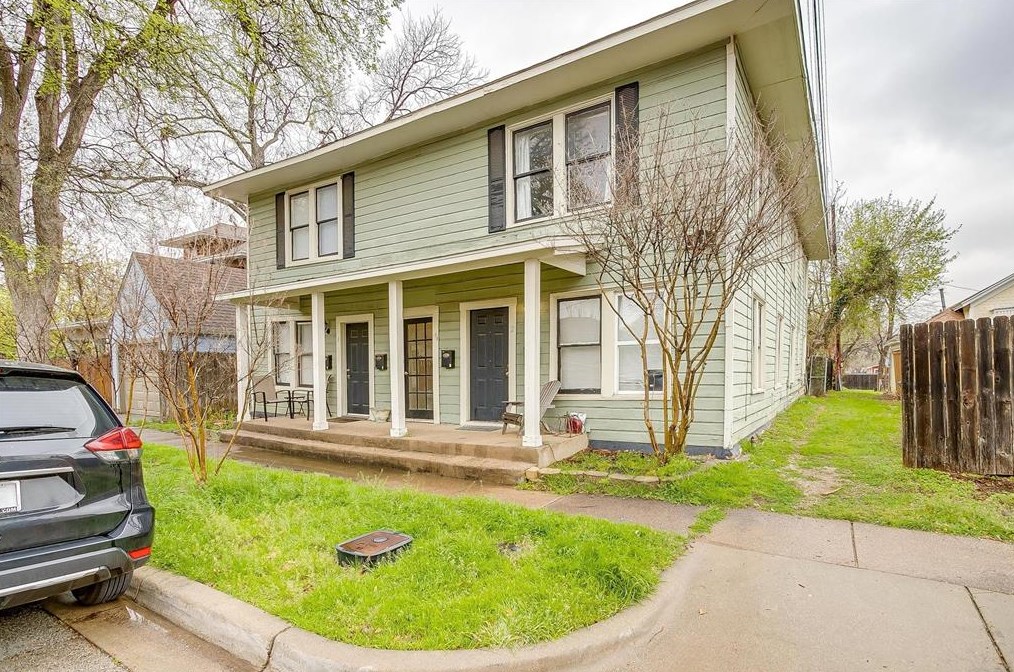 1216 Park Pl Ave #3, Fort Worth, TX 76110