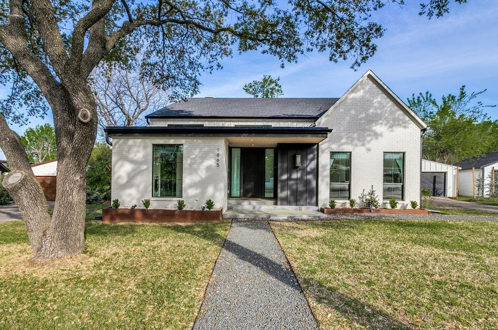 9865 Williamsburg Rd, Dallas, TX 75220-6351