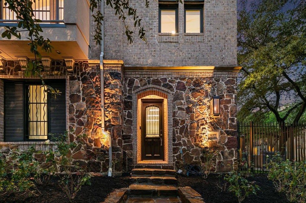 3637 Oak Lawn Ave, Dallas, TX 75219-4311
