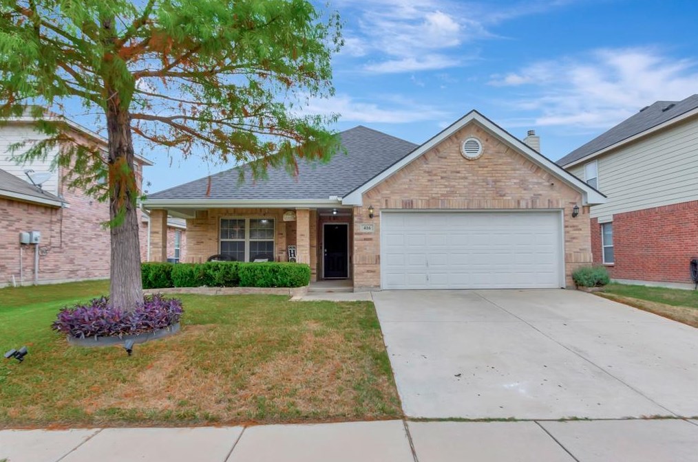 416 Iron Ore Trl, Fort Worth, TX 76131