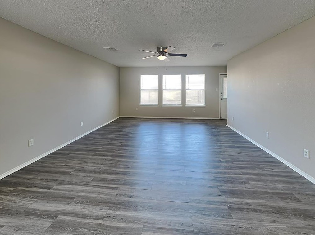 2459 Marimont Ln, Lancaster, TX 75134