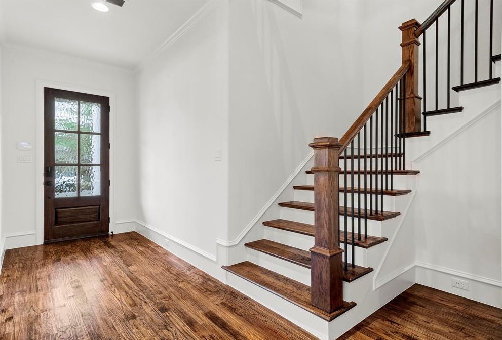 6246 Lakeshore Dr, Dallas, TX 75214-3610