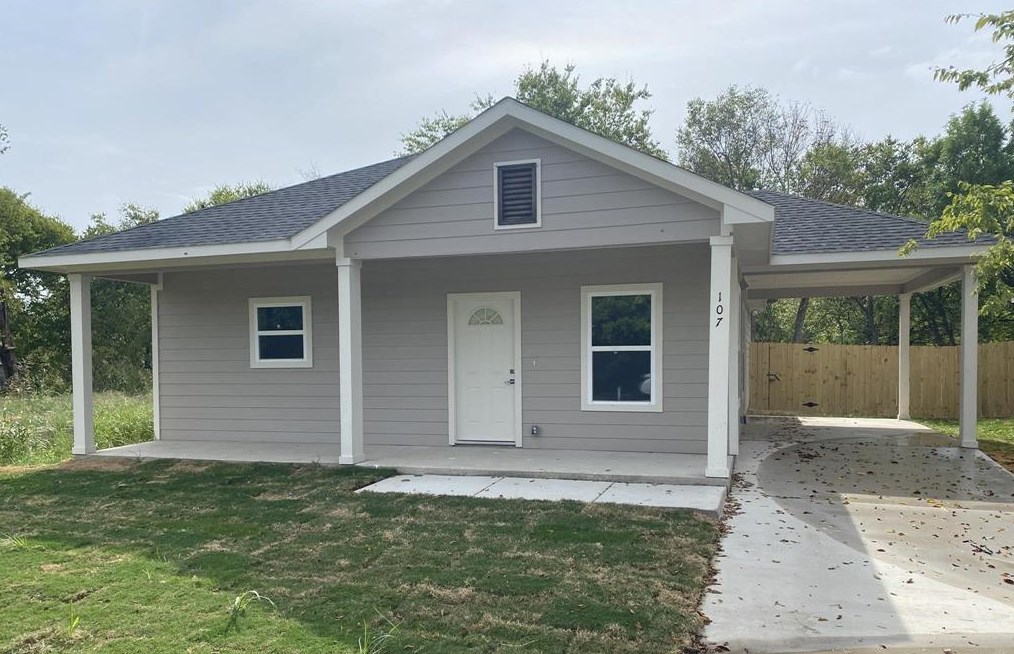 107 W 17th Ave, Corsicana, TX 75110