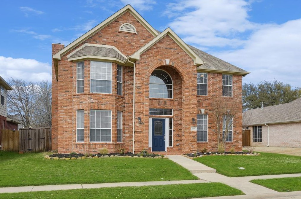 4206 Honeysuckle Dr, Mckinney, TX 75070-4499