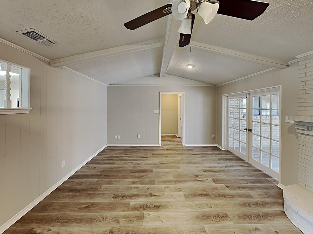 545 Sharp Dr, Desoto, TX 75115