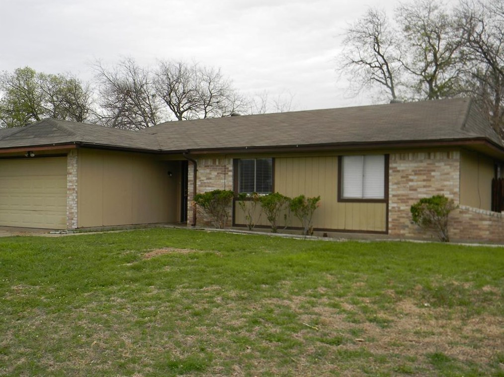 5436 Dunson Dr, Fort Worth, TX 76148