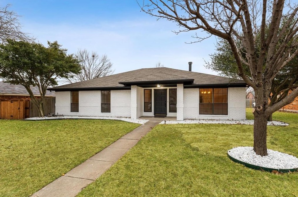 924 Simon Dr, Plano, TX 75025