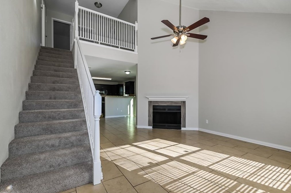 10423 Shayna Dr, Dallas TX  75217-3249 exterior