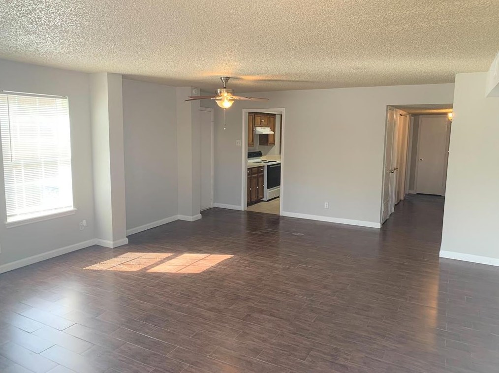 806 Prairie Creek Dr, Princeton, TX 75407