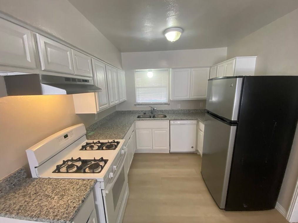 806 Miranda Dr, Mesquite TX  75149-5228 exterior