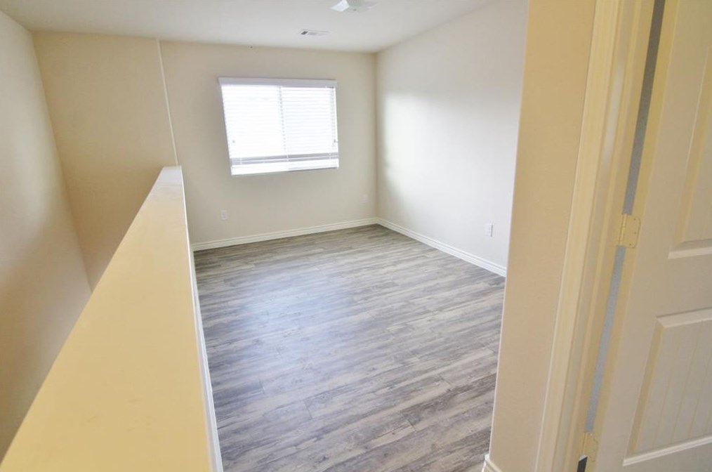 6831 Old Ox Rd, Dallas TX  75241 exterior