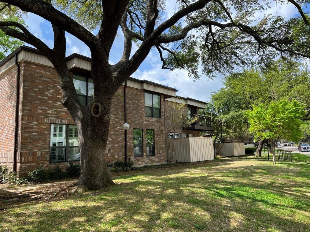 6026 Birchbrook Dr #215, Dallas, TX 75206