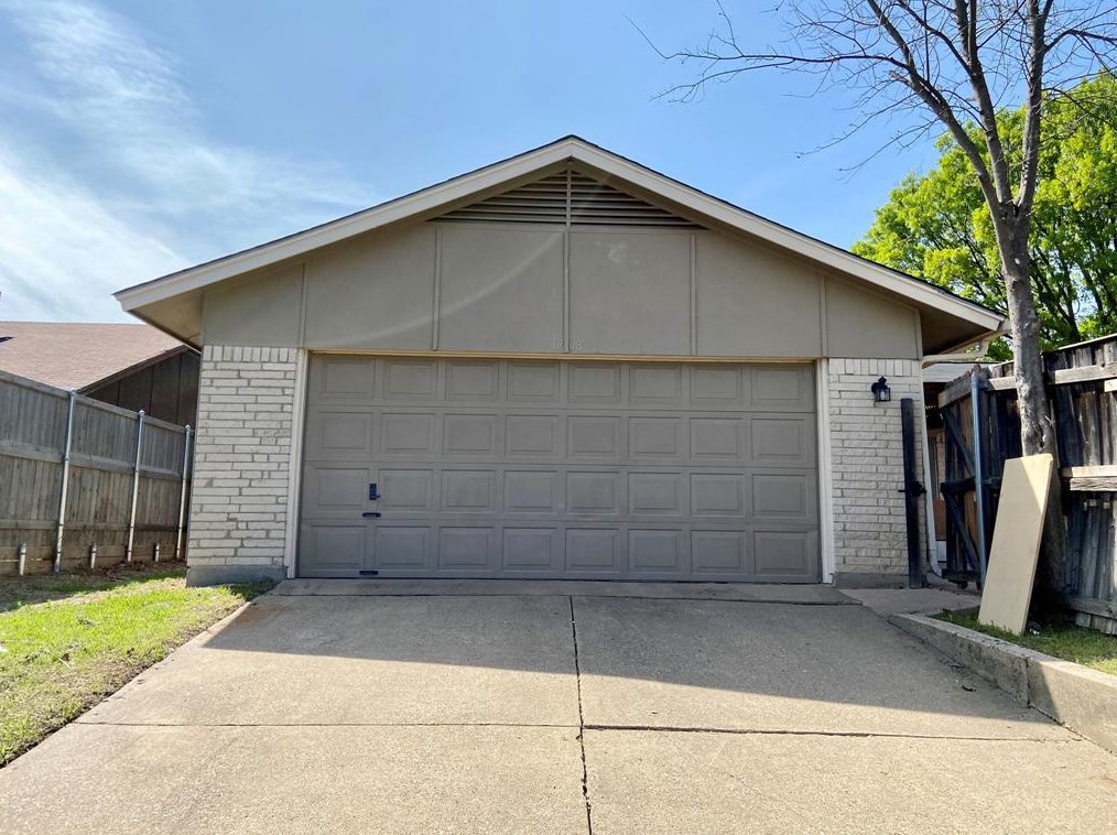 1708 Hendrick Dr, Plano, TX 75074