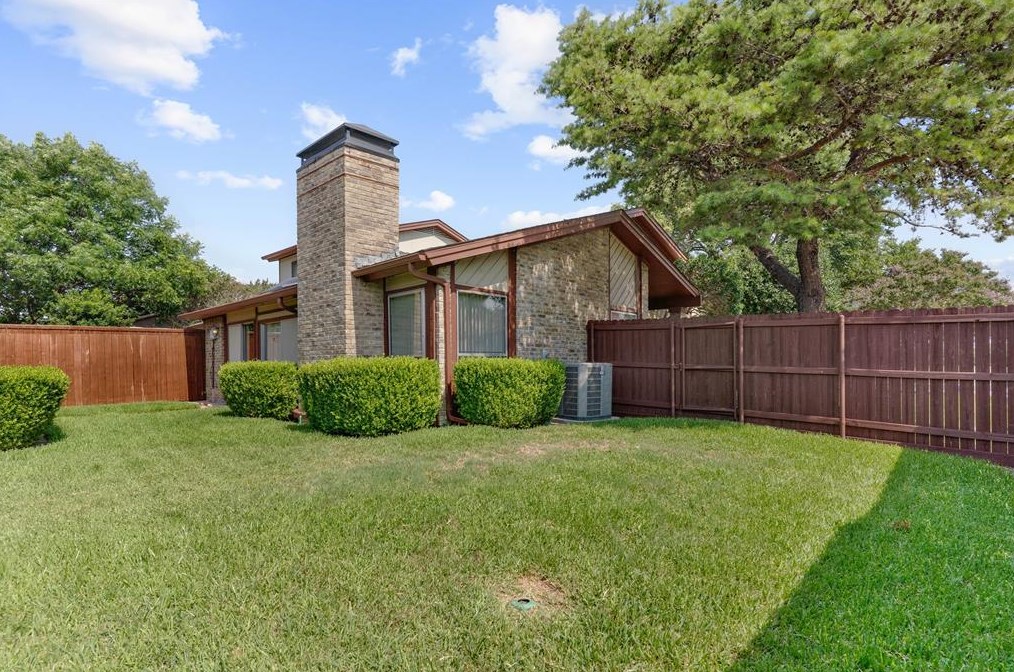2126 Auburn Dr, Richardson, TX 75081
