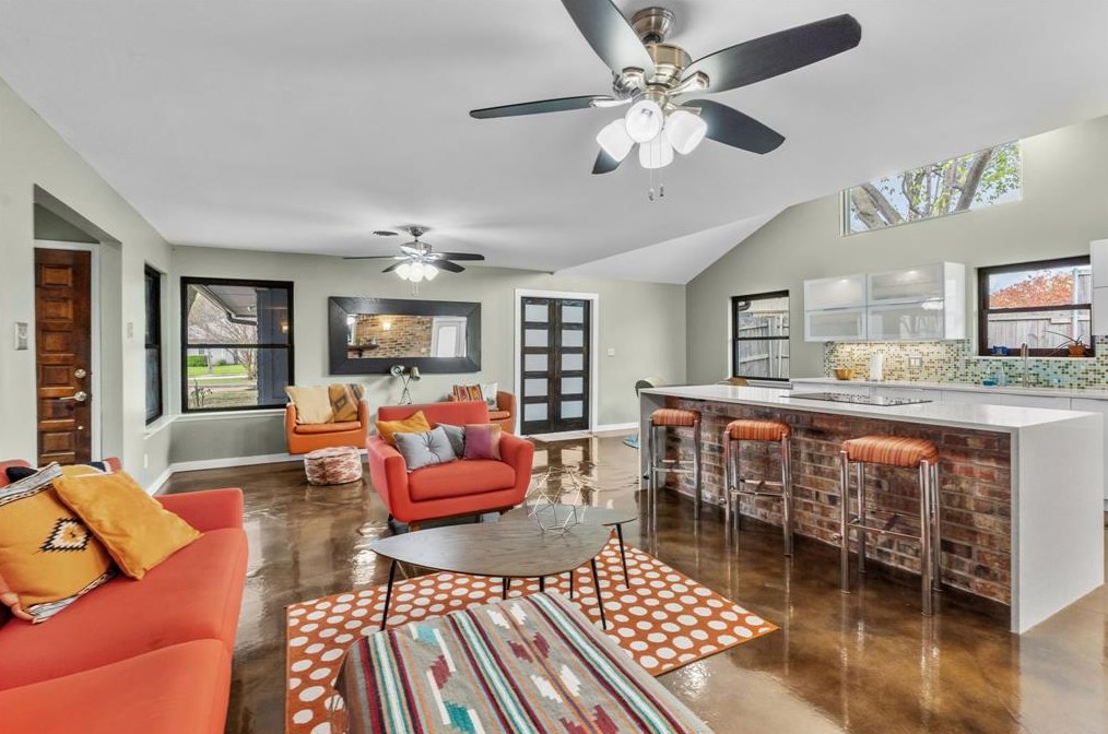 10669 Larchfield Ln, Dallas, TX 75238-2800
