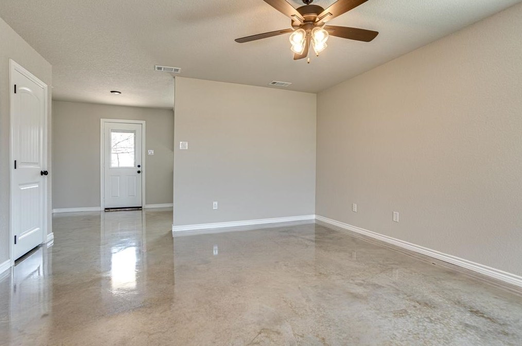 168 Mill Branch Ln, Weatherford, TX 76085
