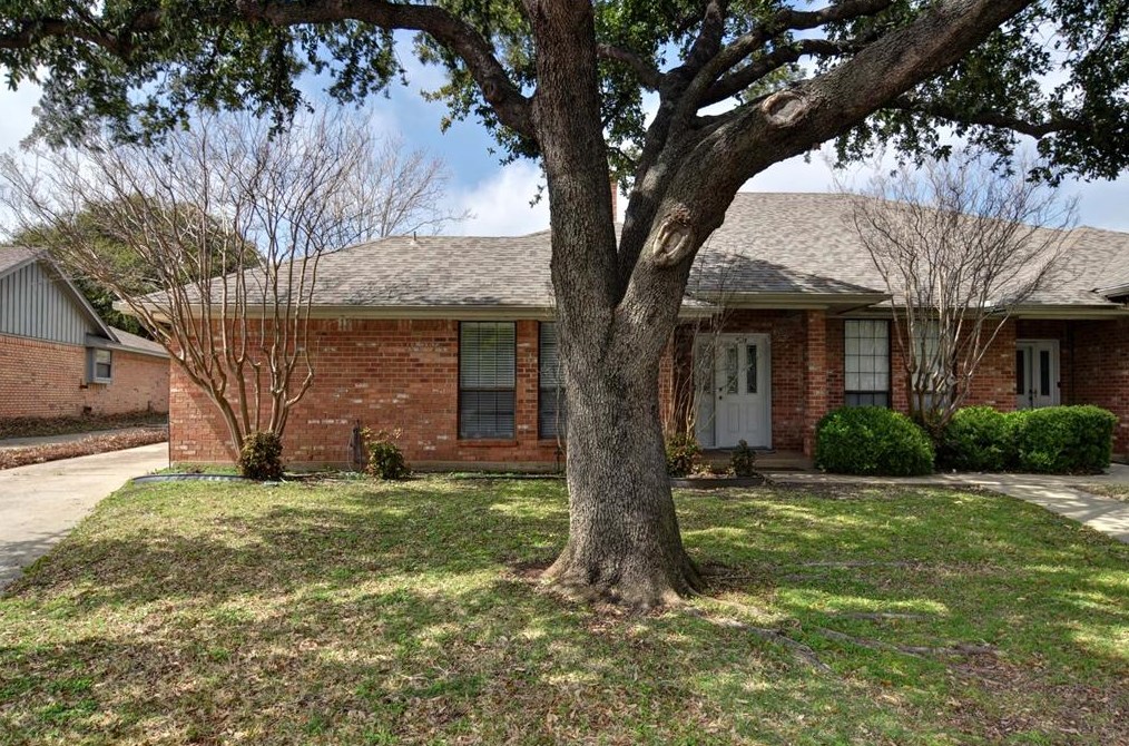 5114 Ledgestone Dr, Fort Worth, TX 76132