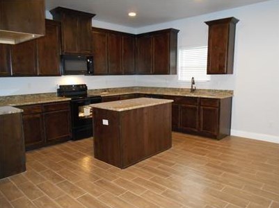 4611 Pickett St, Greenville, TX 75401