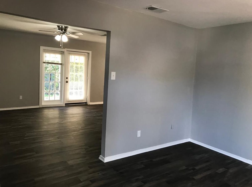 2425 Ridgewood St, Irving, TX 75062