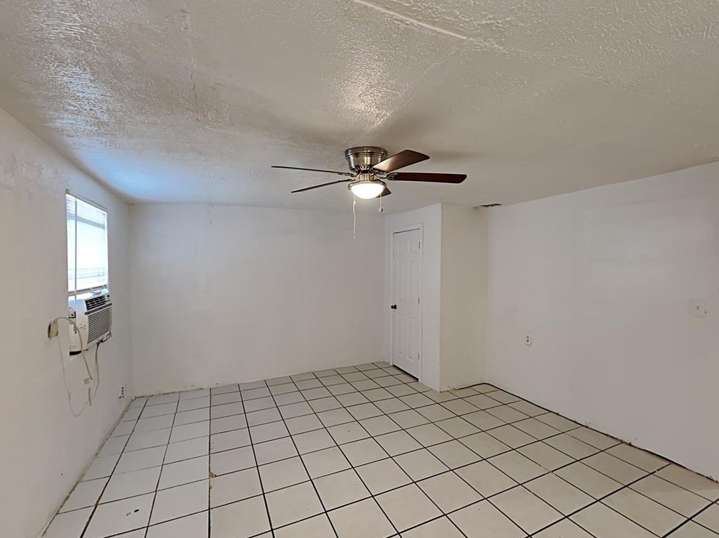 2900 Westbrook Ave #2, Fort Worth, TX 76111