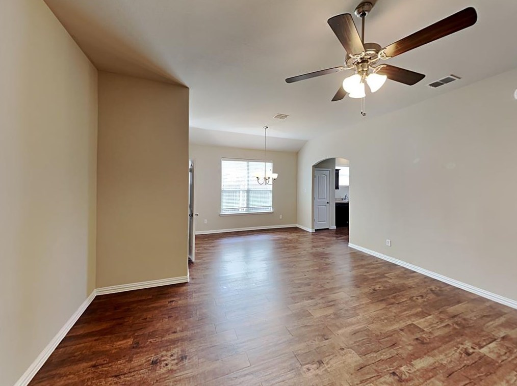 1917 Belshire Ct, Fort Worth, TX 76140