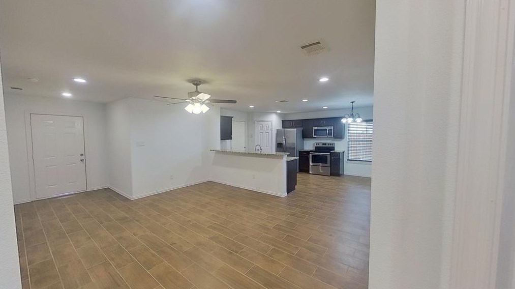 1619 Cedar Bluff Ln, Dallas, TX 75253