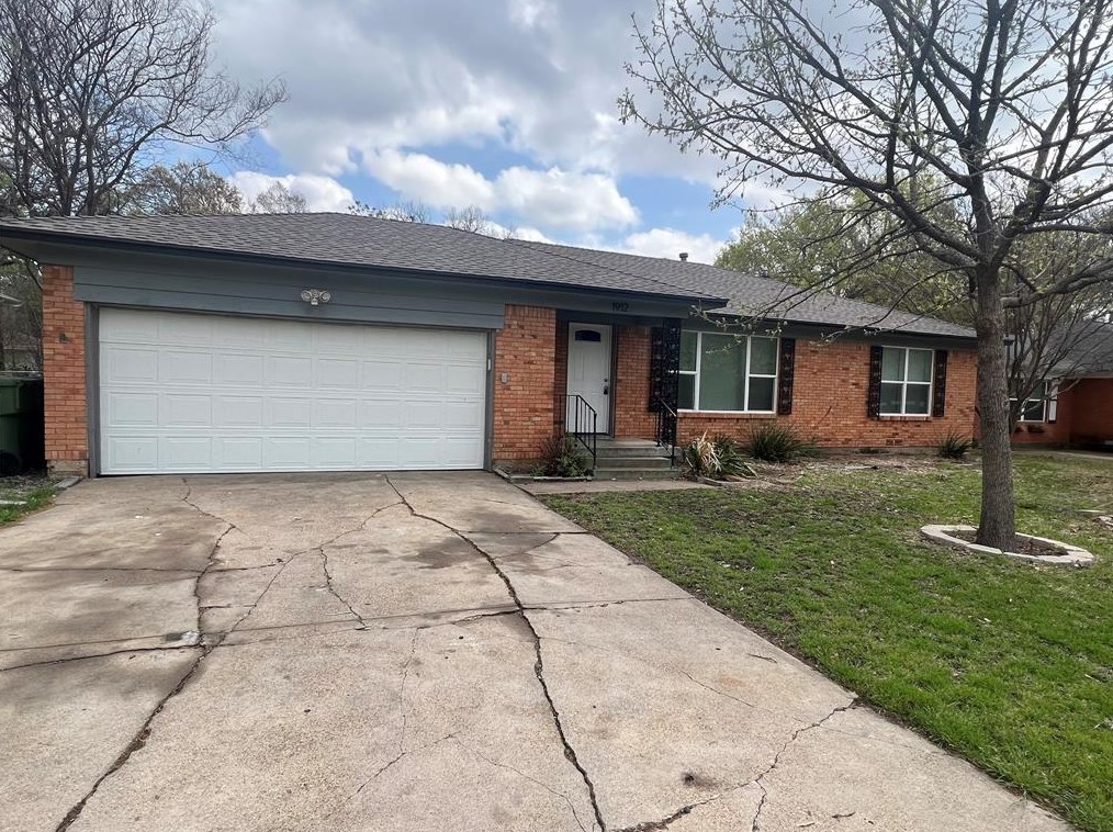 1912 Hilltop Dr, Garland, TX 75042