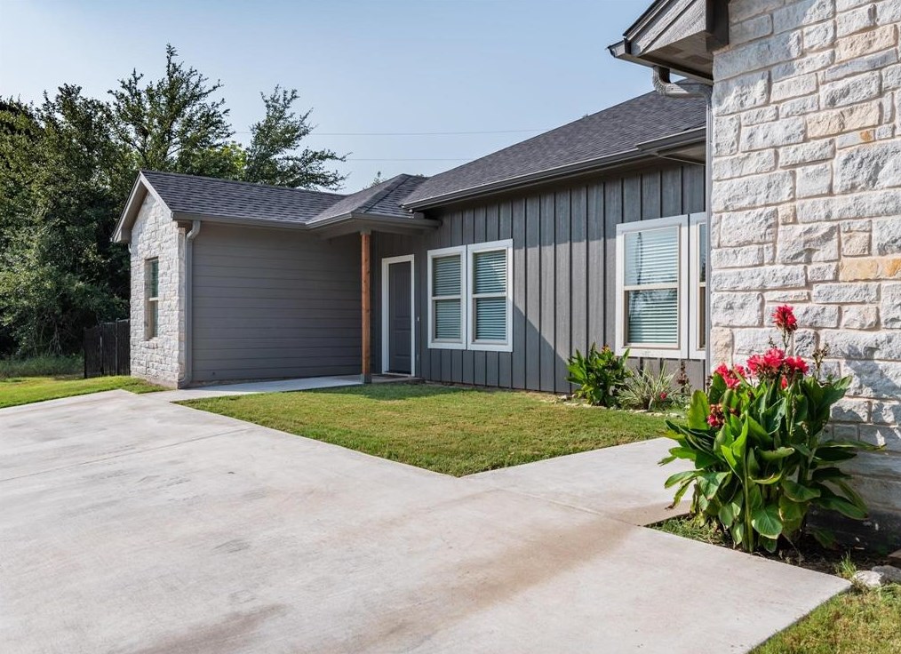 3816 Mabery Dr, Granbury, TX 76048