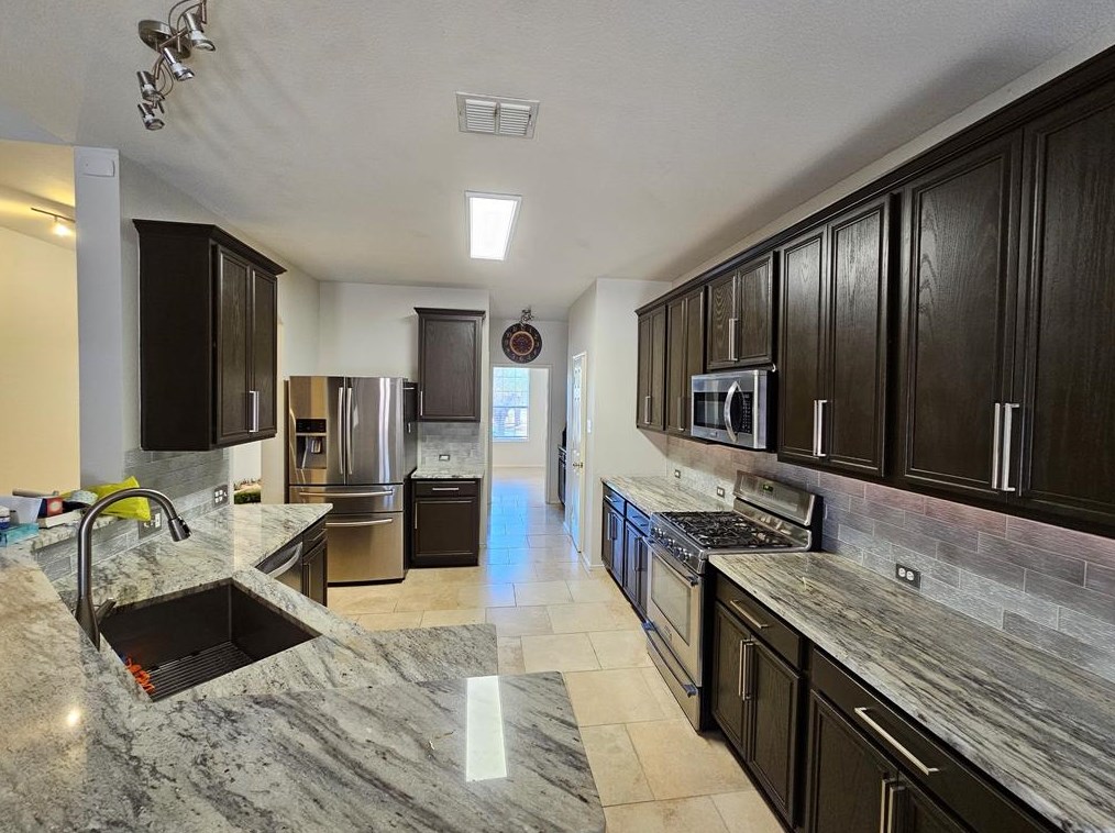 3404 Timberland Dr, Mckinney TX  75070-9589 exterior