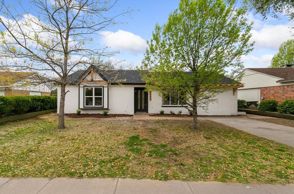 5649 Whitley Rd, Fort Worth, TX 76148