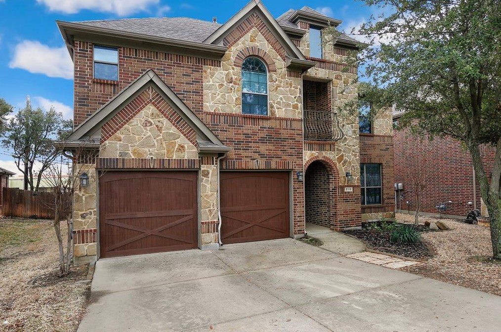 2113 Reveille Cir, Euless, TX 76040