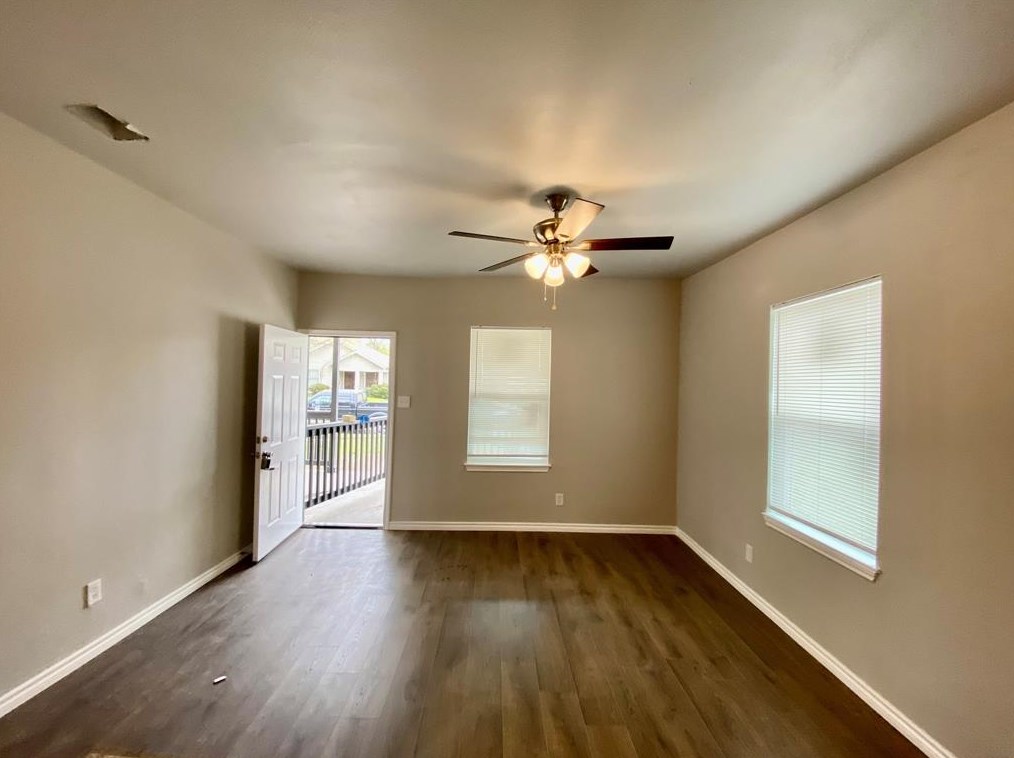 1042 E Richmond Ave, Fort Worth, TX 76104