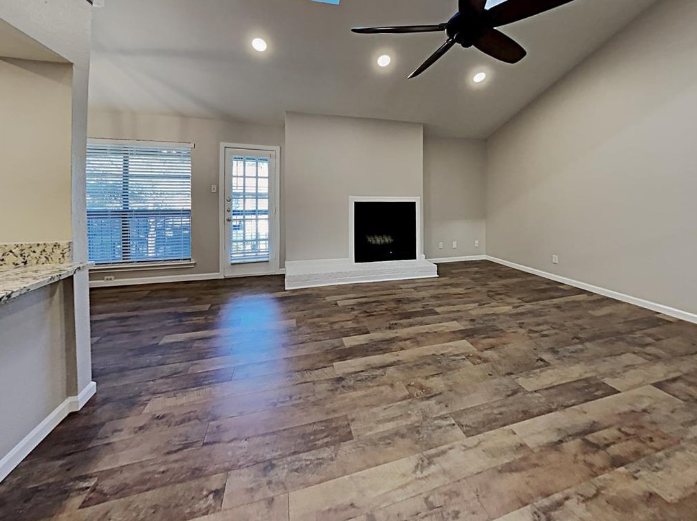 7525 Holly Hill Dr Apt 40, Dallas, TX 75231