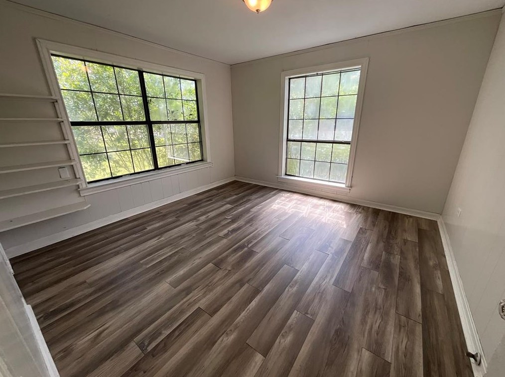 601 E Pine St, Edgewood, TX 75117