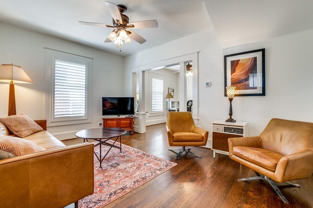 719 Winnetka Ave, Dallas TX  75208-3745 exterior