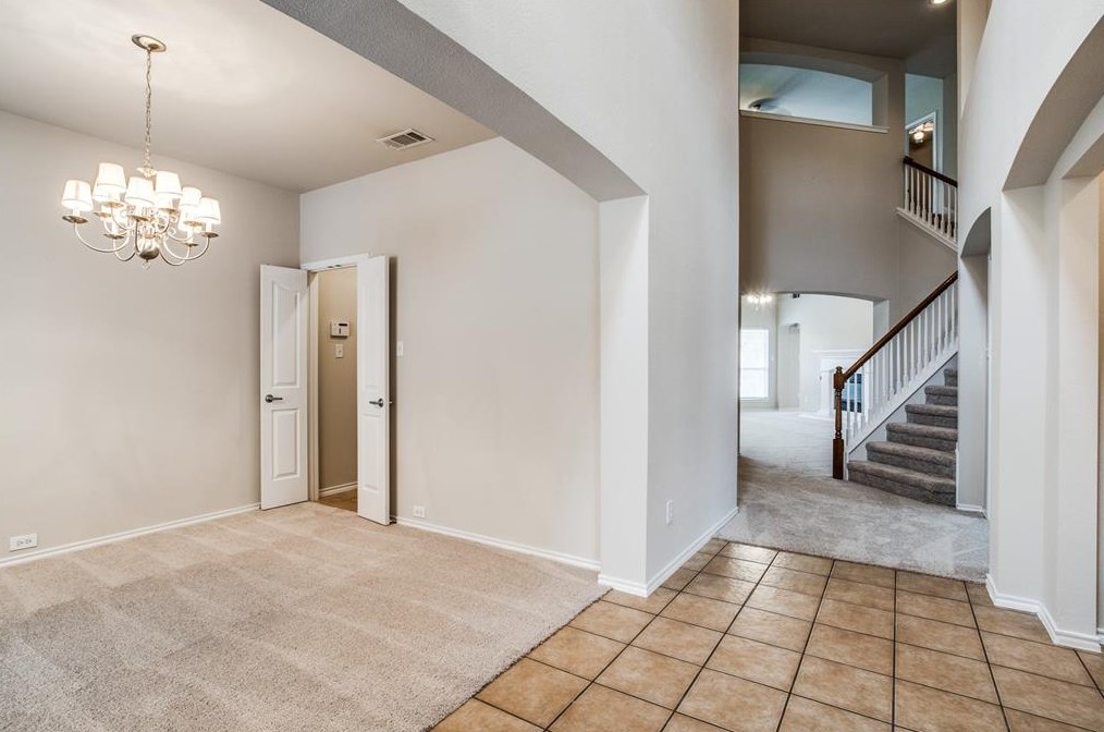 7231 Summit Parc Dr, Dallas, TX 75249