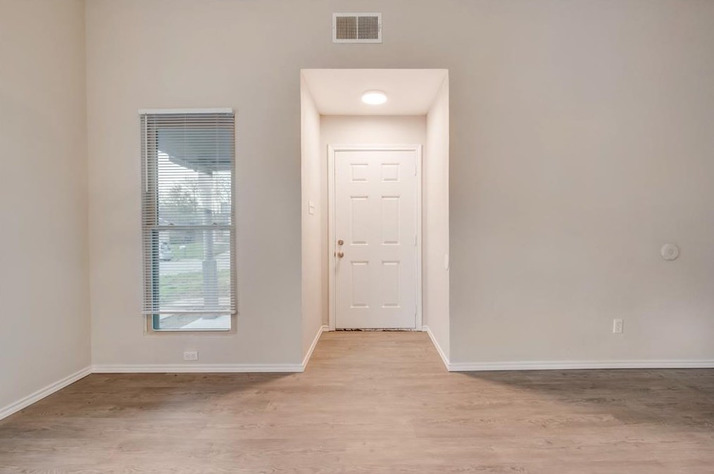 4840 Thistledown Dr, Fort Worth, TX 76137