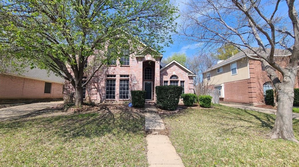1619 Churchill Ln, Midlothian, TX 76063